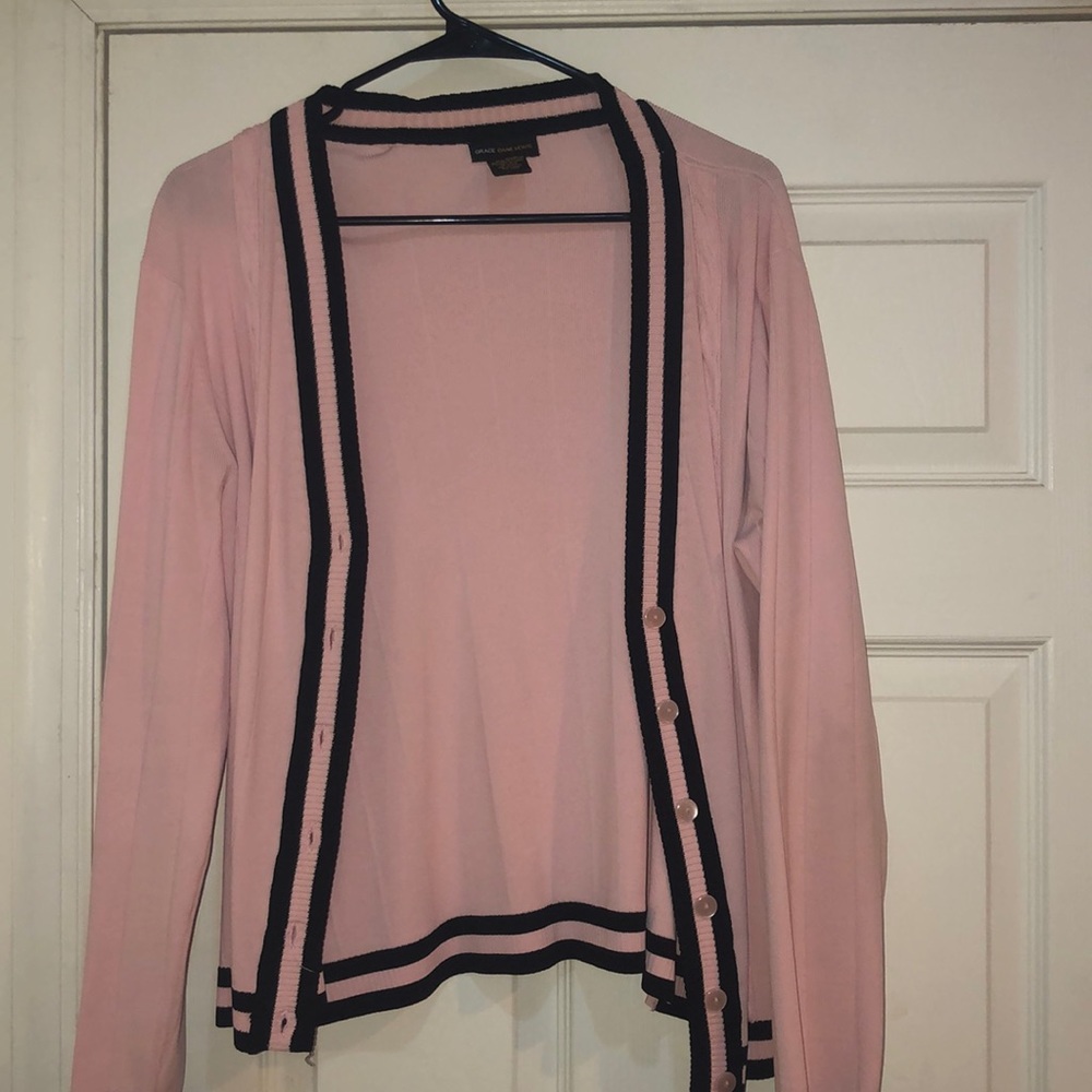 pink & black sweater 💕